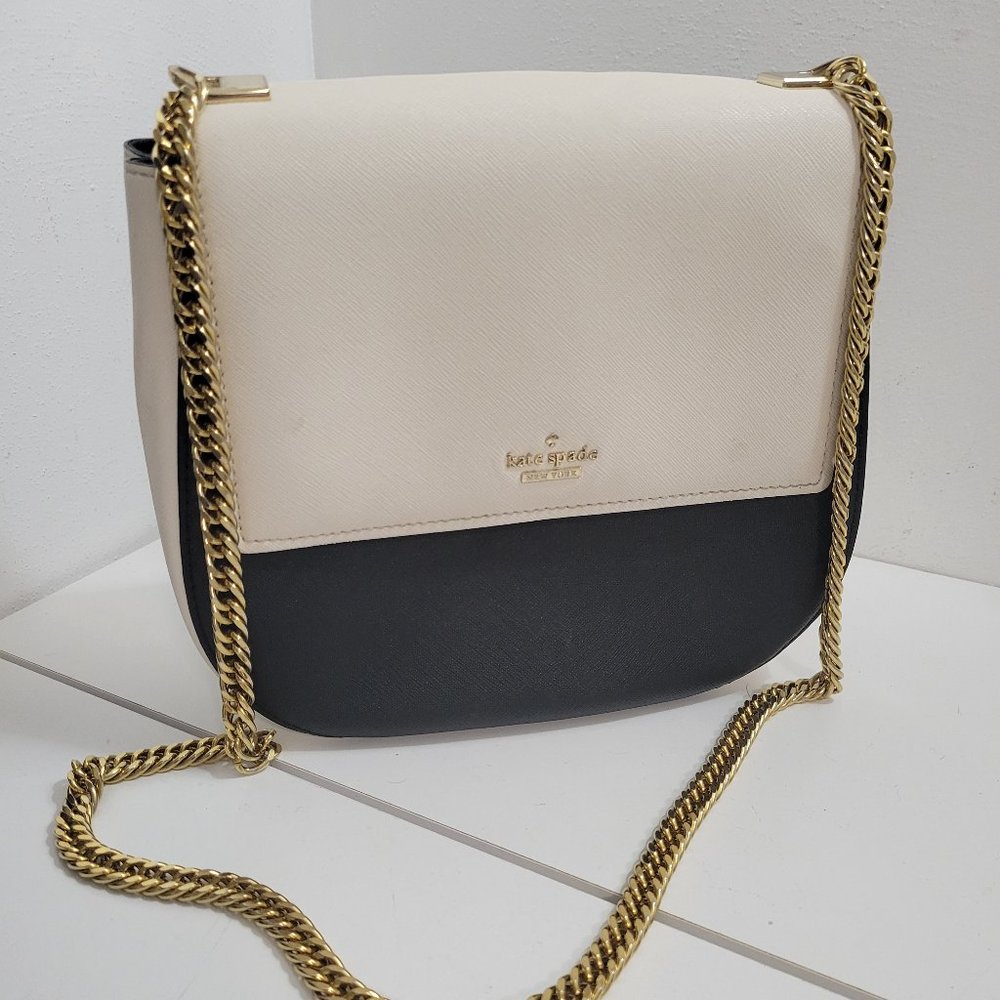 Real Leather White& Navy Kate Spade Purse -gold link strap - Picture 1 of 6
